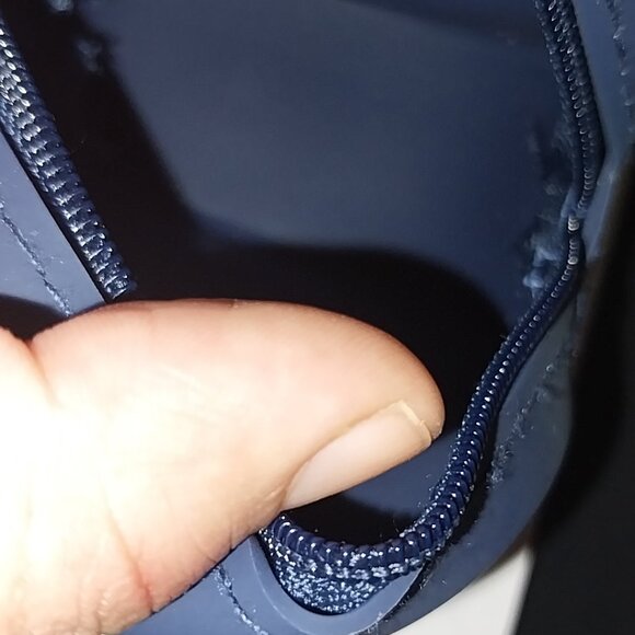 Versace change purse - Picture 4 of 6